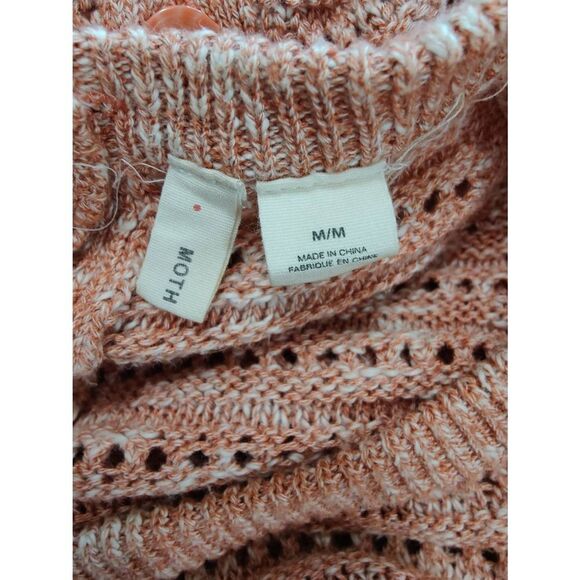 Moth crocheted cropped sweater with buttons down the back - Picture 4 of 5